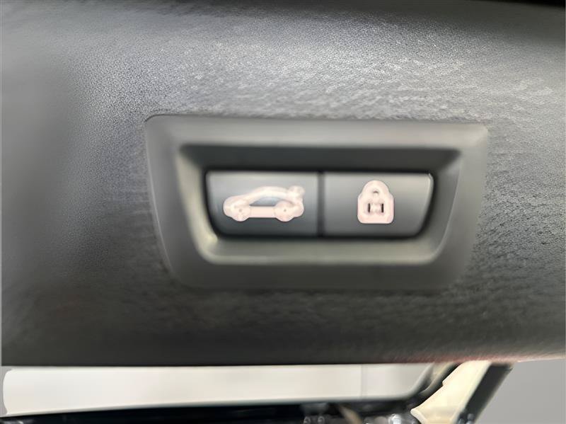 Used 2016 BMW X3 xDrive28i AWD/4WD image 19