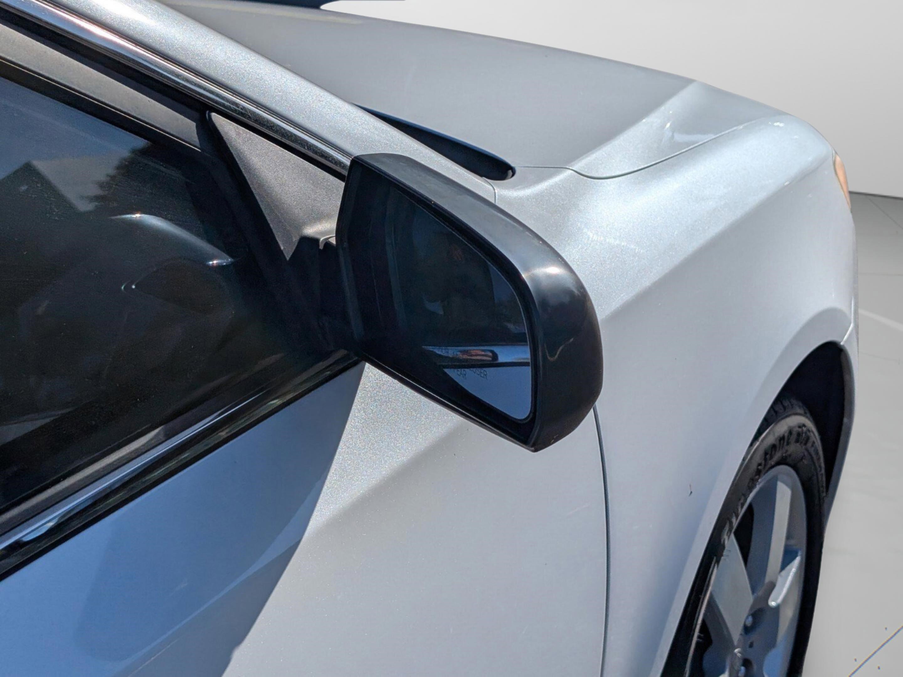 Used 2010 Kia Optima EX w/ Premium Pkg image 24