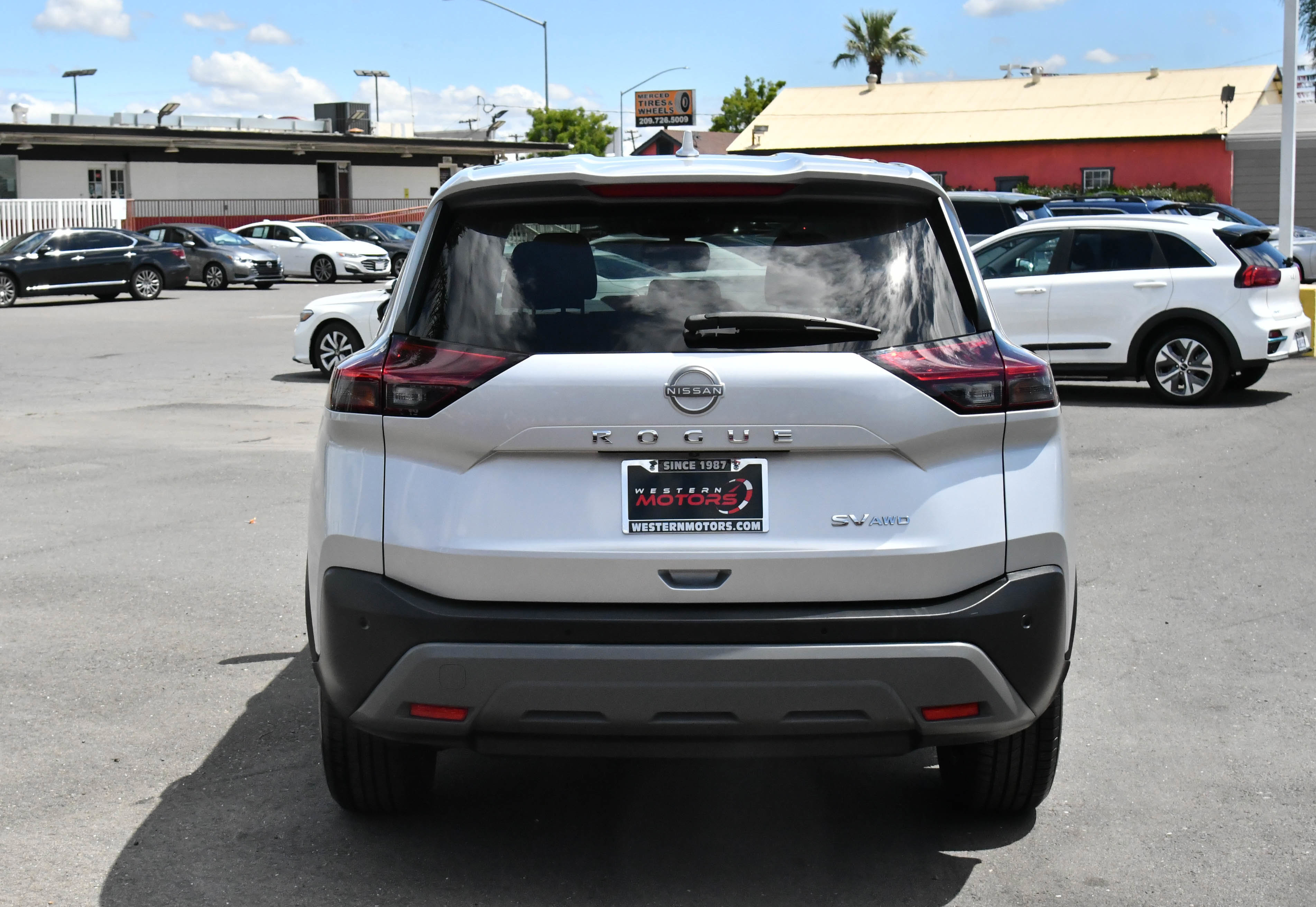 Used 2022 Nissan Rogue SV AWD/4WD image 7