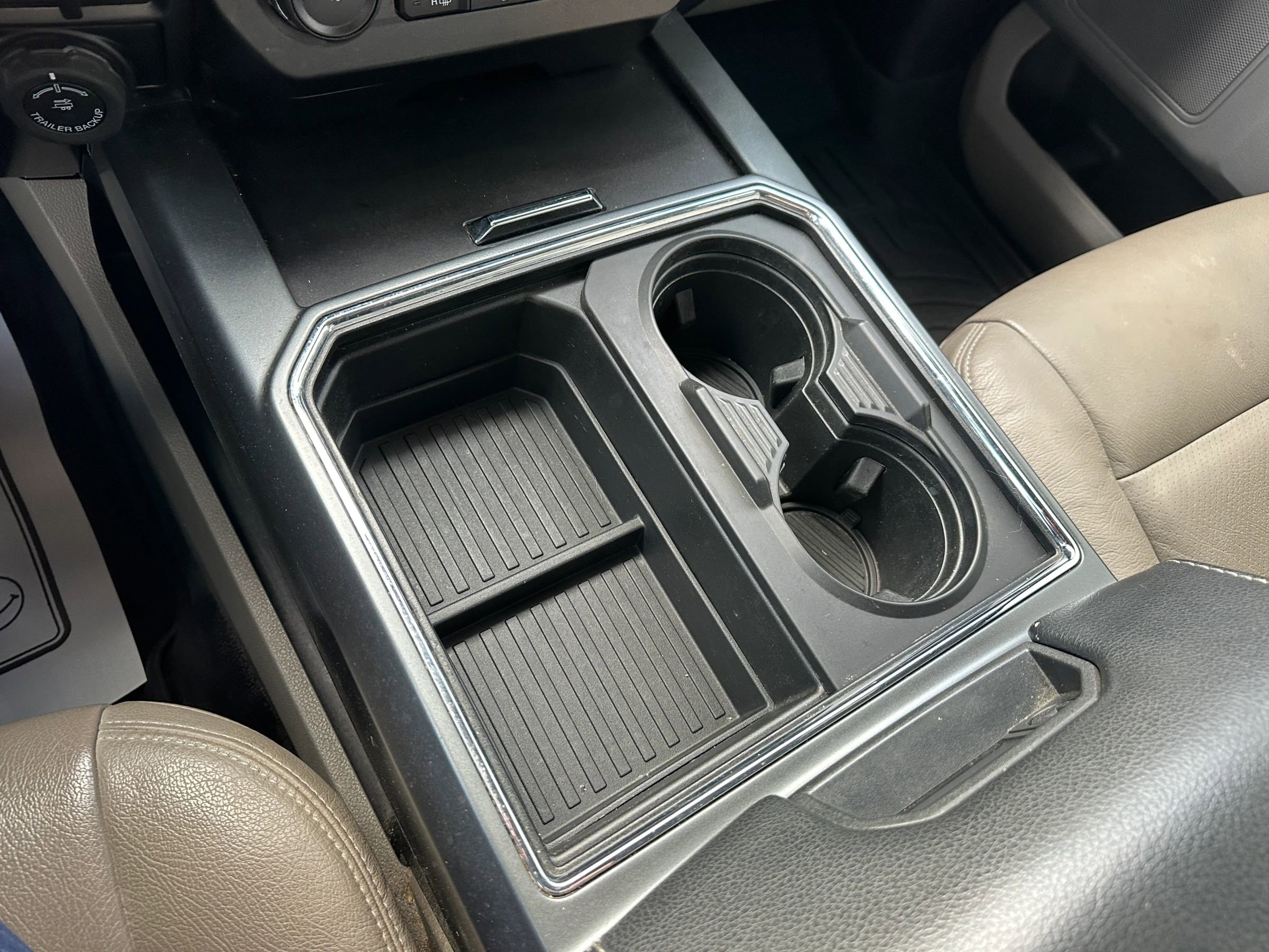 Used 2022 Ford F450 XLT w/ XLT Premium Package image 24