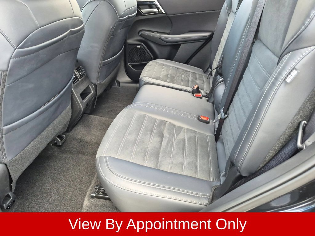 Used 2025 Mitsubishi Outlander SE AWD/4WD image 27