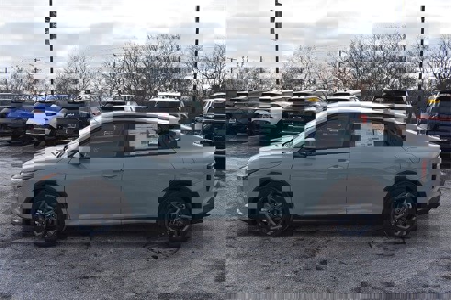 New 2025 Kia K4 LXS image 6