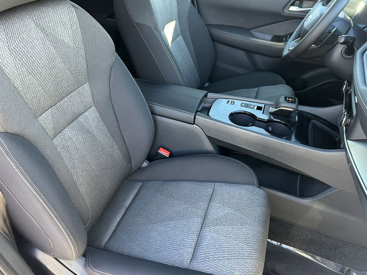 New 2026 Nissan Rogue SV FWD image 17