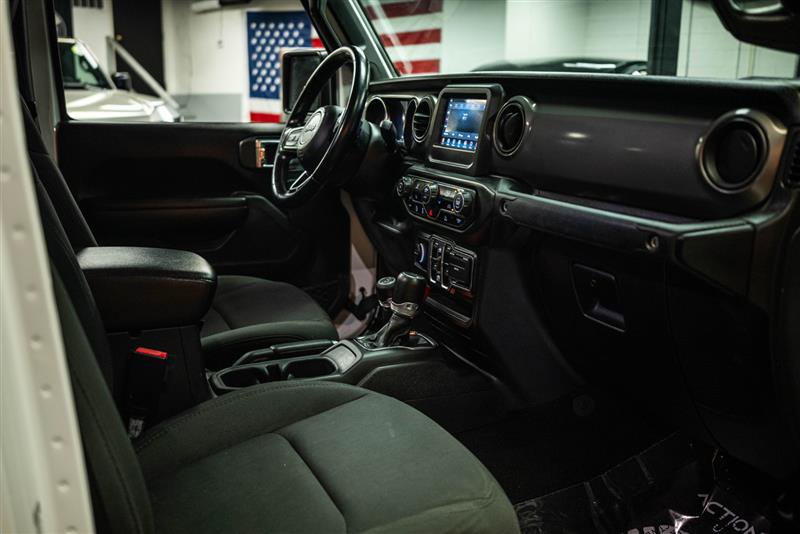 Used 2021 Jeep Gladiator Sport AWD/4WD image 12