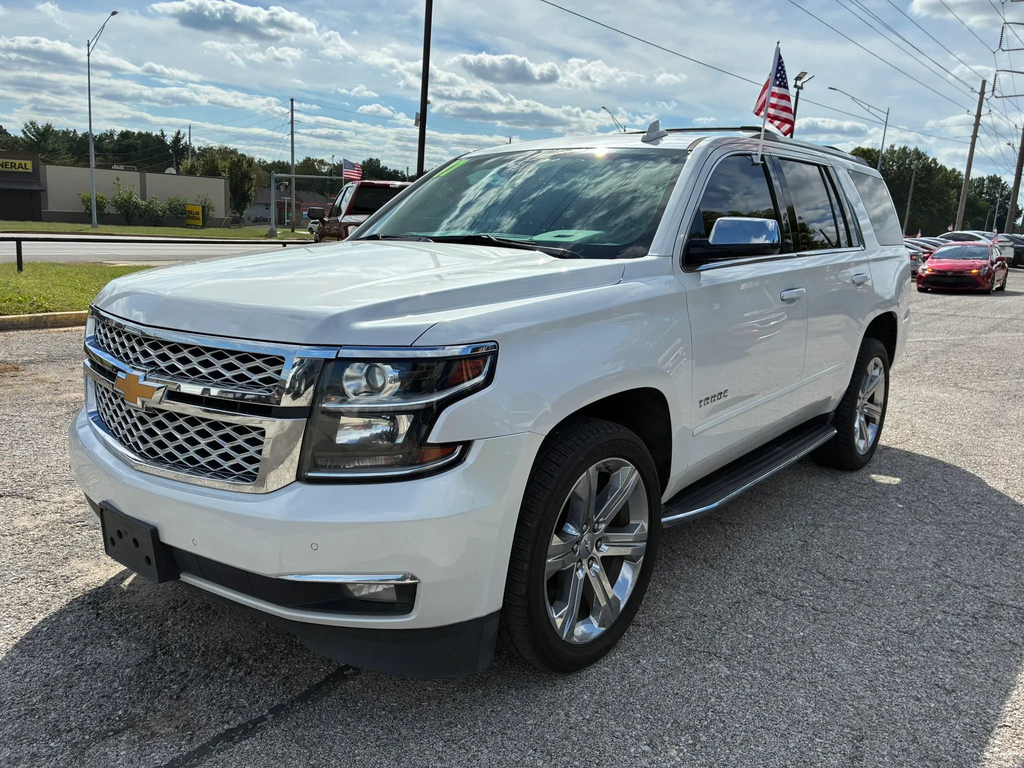 Used 2017 Chevrolet Tahoe Premier AWD/4WD image 3