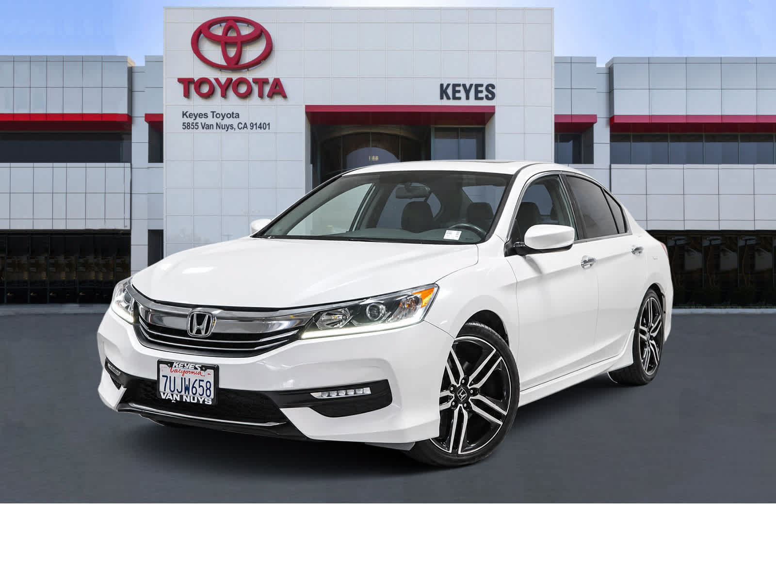 Used 2017 Honda Accord Sport image 1