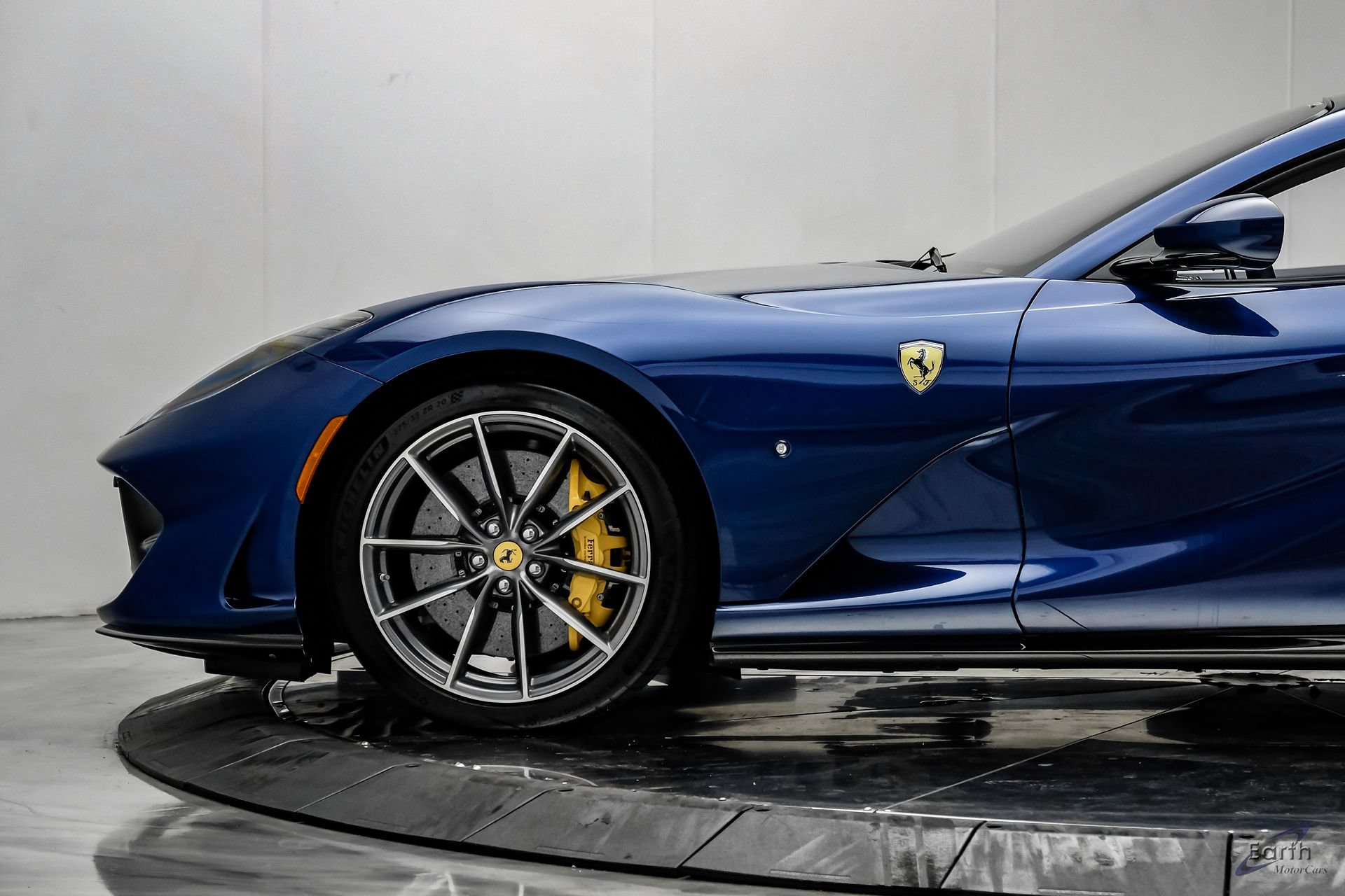 Used 2022 Ferrari 812 GTS RWD image 11