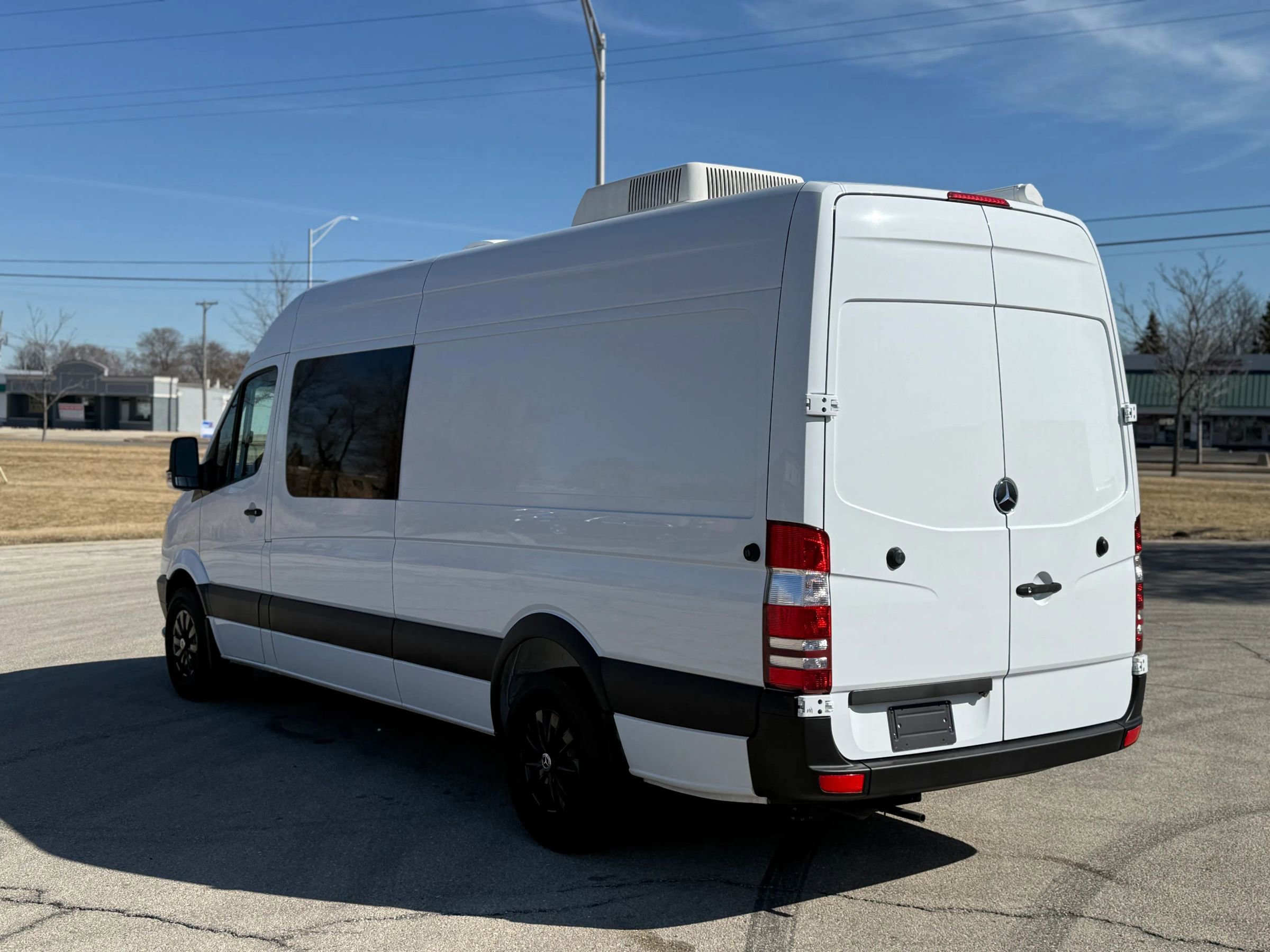 Used 2011 Mercedes-Benz Sprinter 2500 w/ Premium Pkg image 7