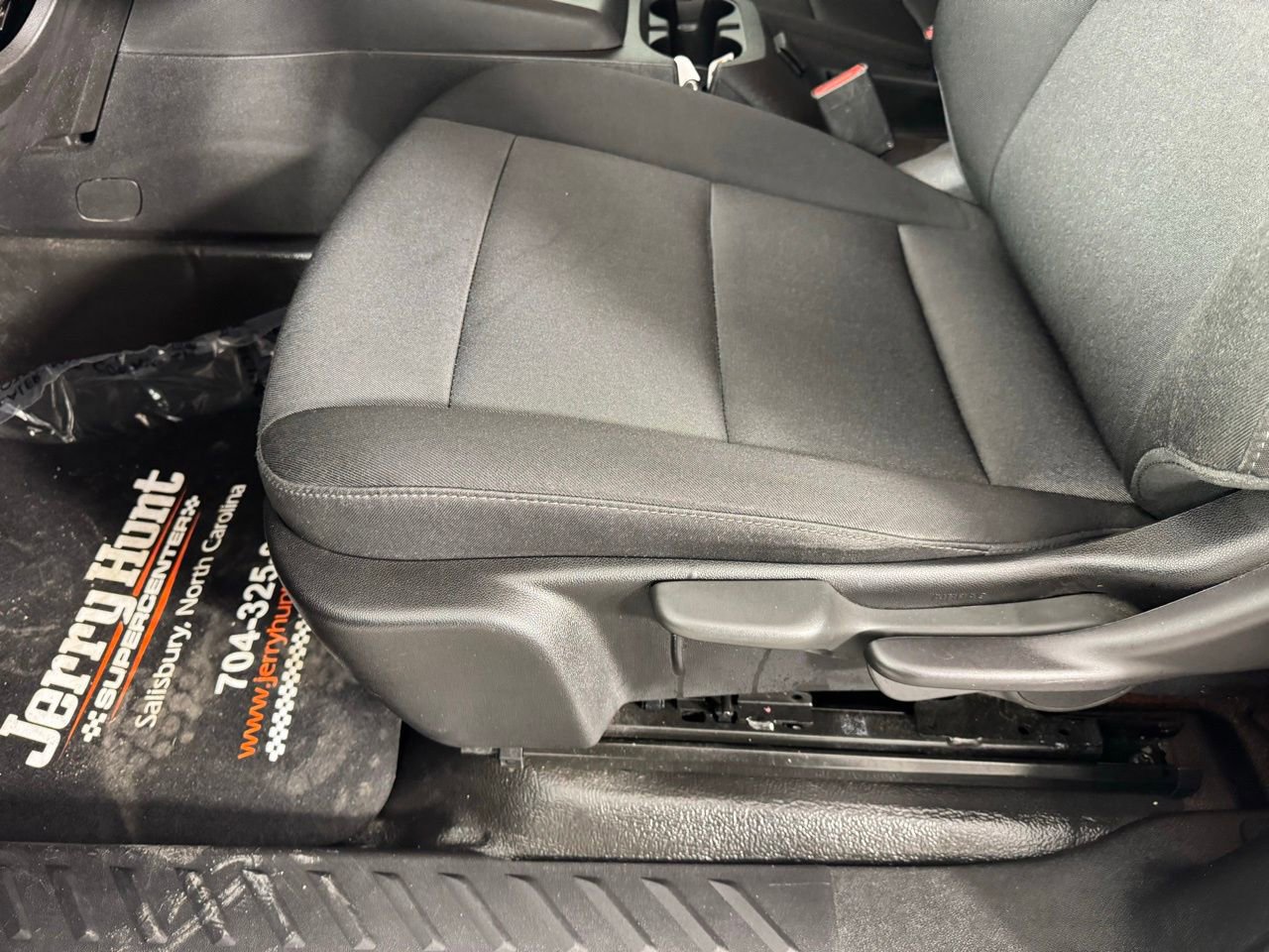 Used 2023 Chevrolet Colorado W/T image 12