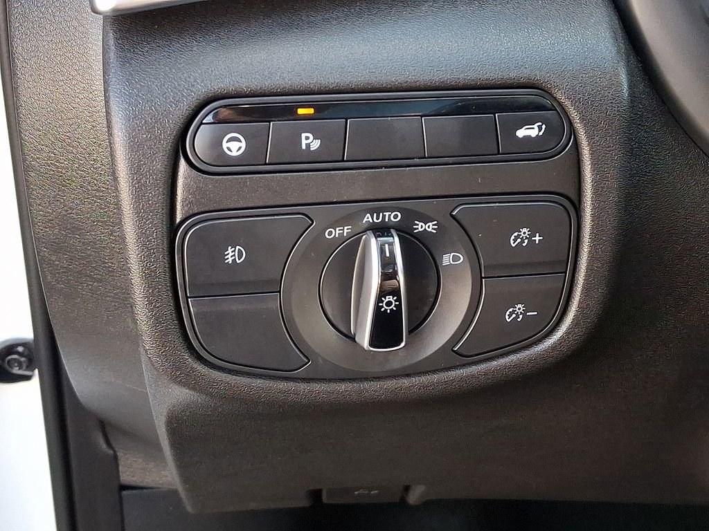 Used 2022 INFINITI QX50 Luxe w/ Cargo Package image 28