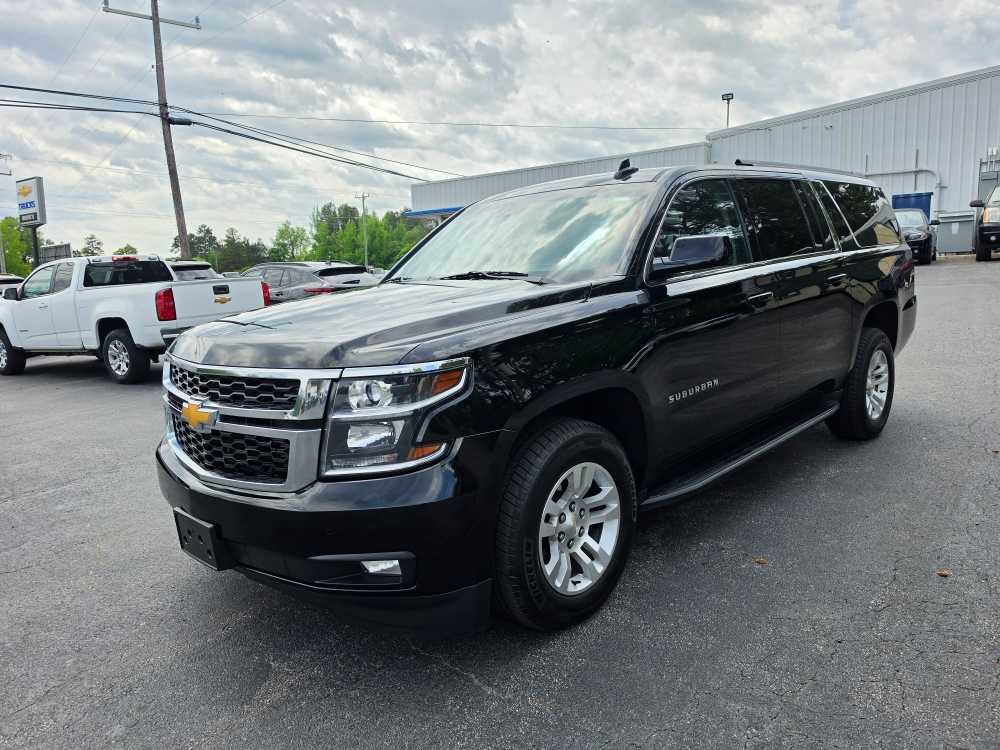 Used 2017 Chevrolet Suburban LT AWD/4WD image 7