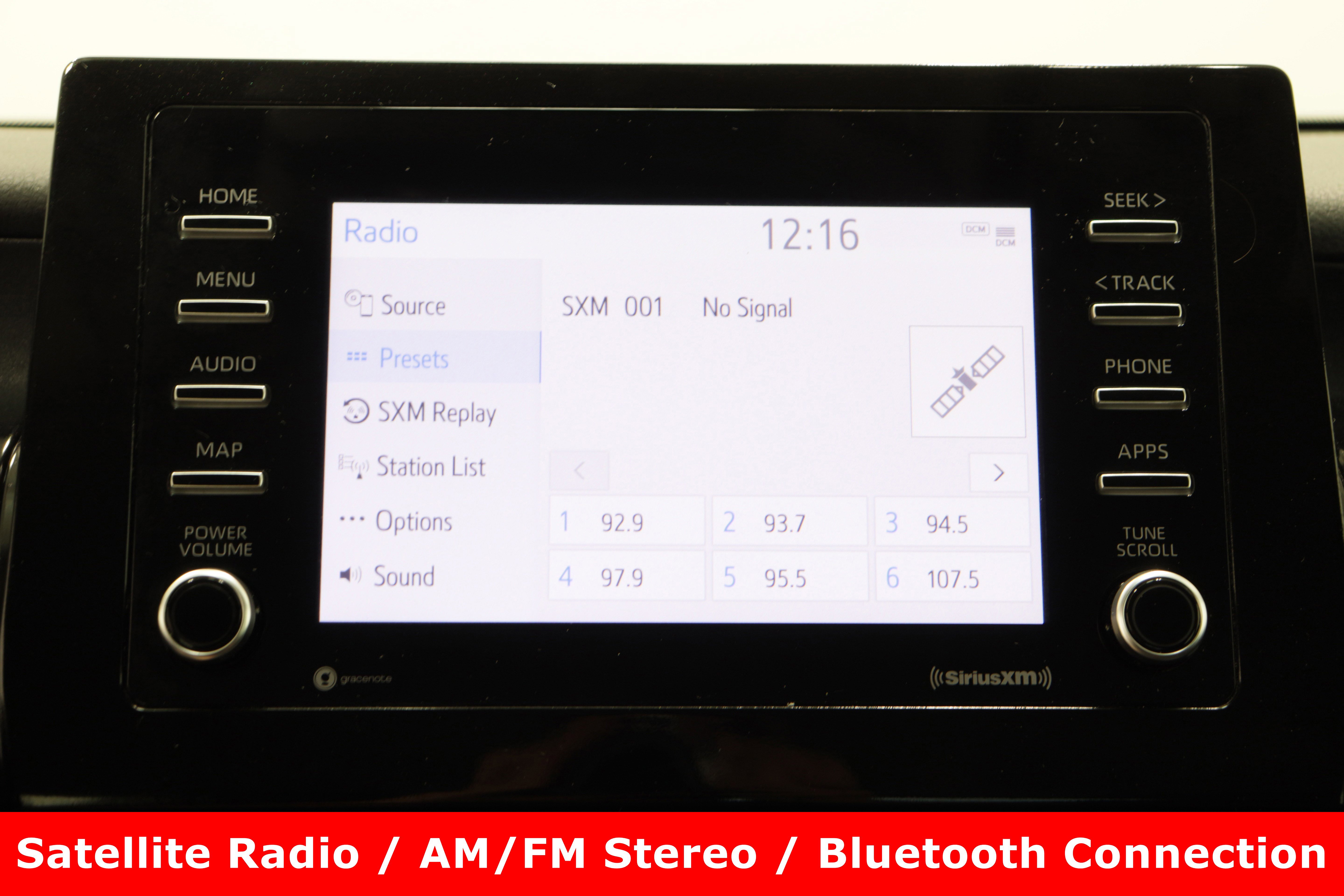 Used 2024 Toyota Camry SE image 18