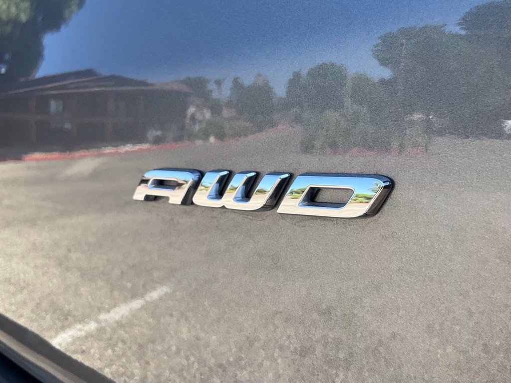 Used 2024 Ford Edge Titanium w/ Equipment Group 301A AWD/4WD image 19