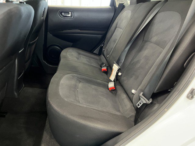 Used 2014 Nissan Rogue S AWD/4WD image 26