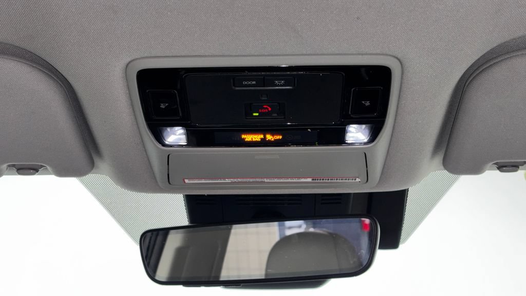 Used 2024 Toyota Grand Highlander AWD image 31
