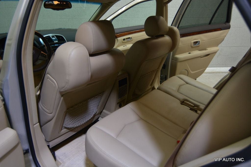 Used 2008 Cadillac SRX w/ Utility Package RWD image 20