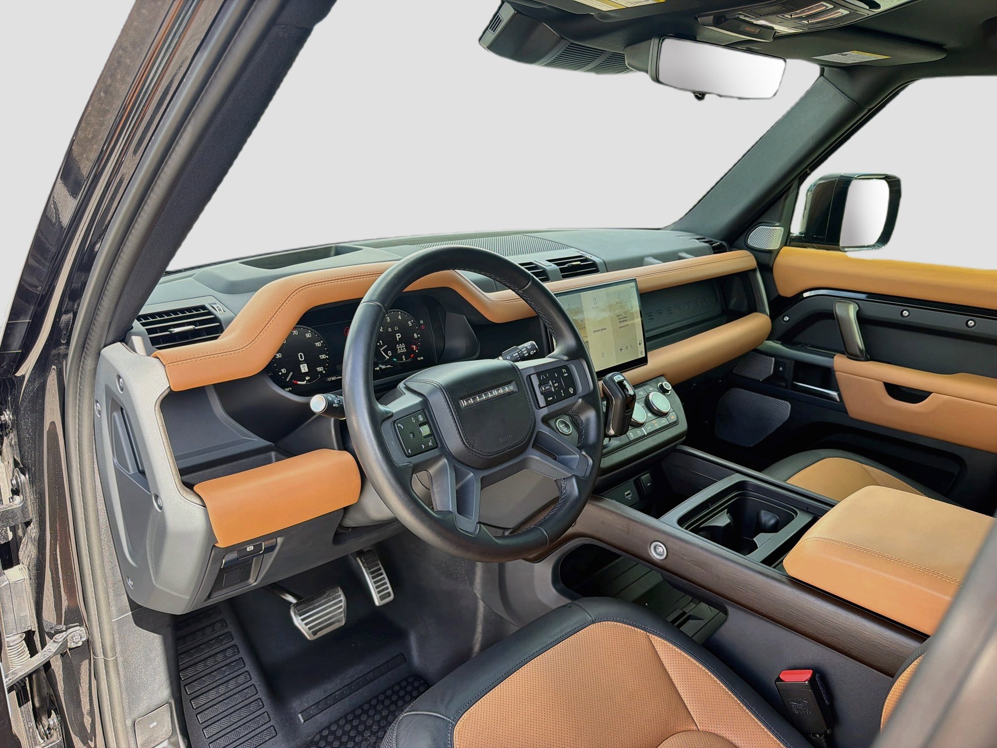 Used 2024 Land Rover Defender 130 X AWD/4WD image 27