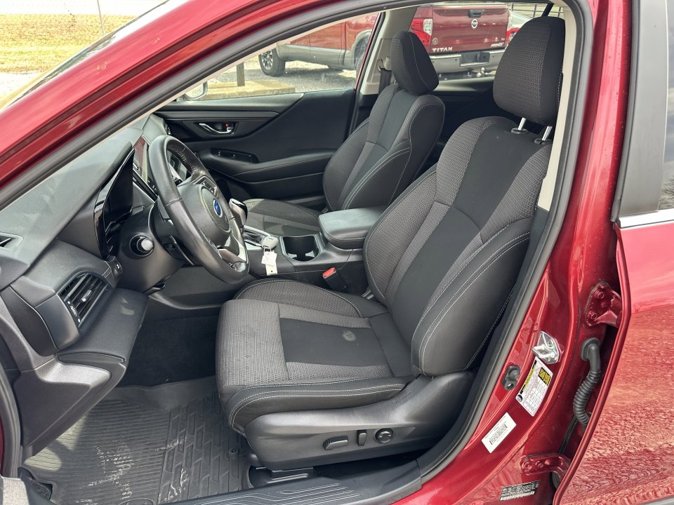 Used 2024 Subaru Outback Premium image 15