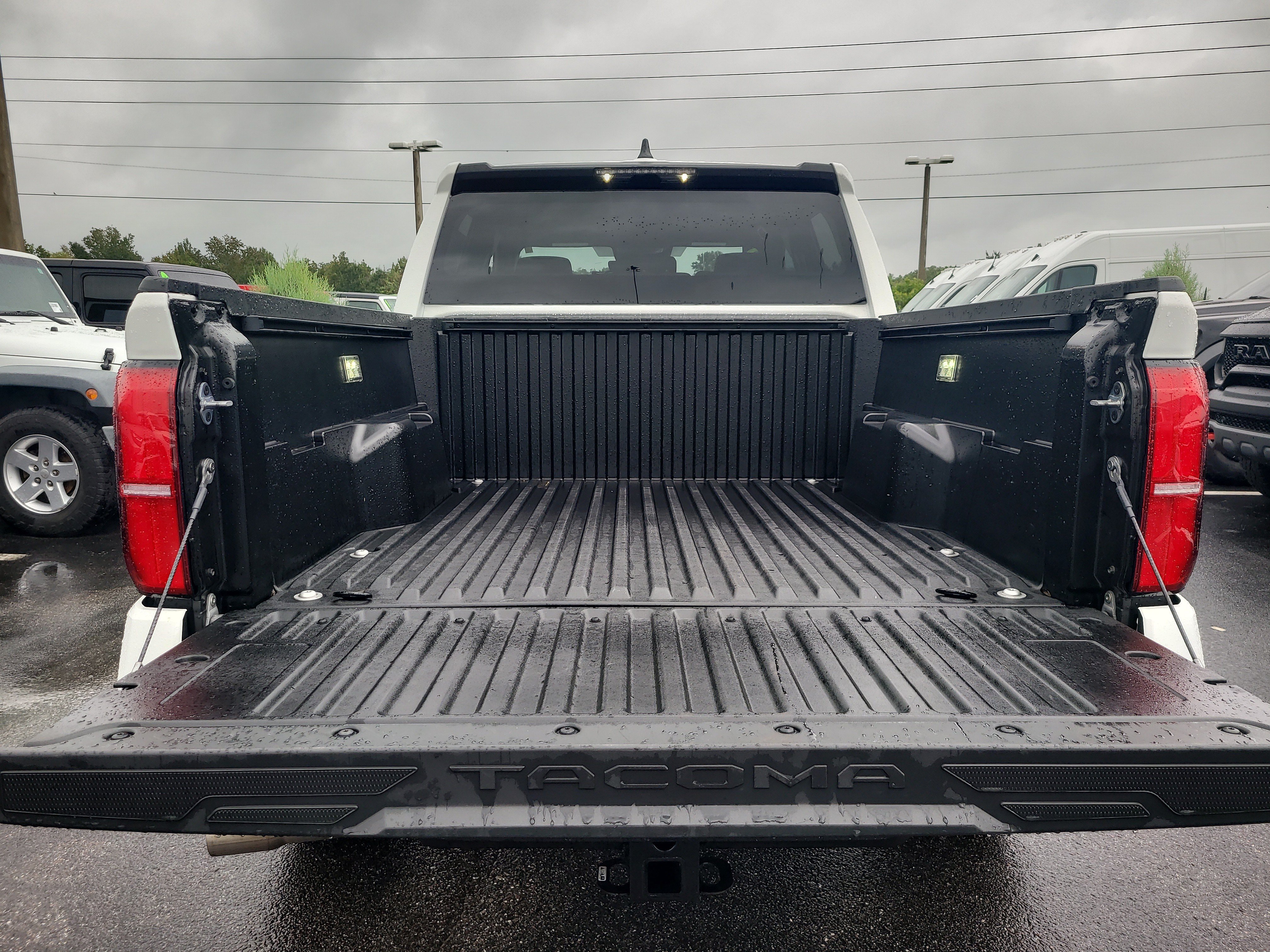 Used 2025 Toyota Tacoma SR5 RWD image 8