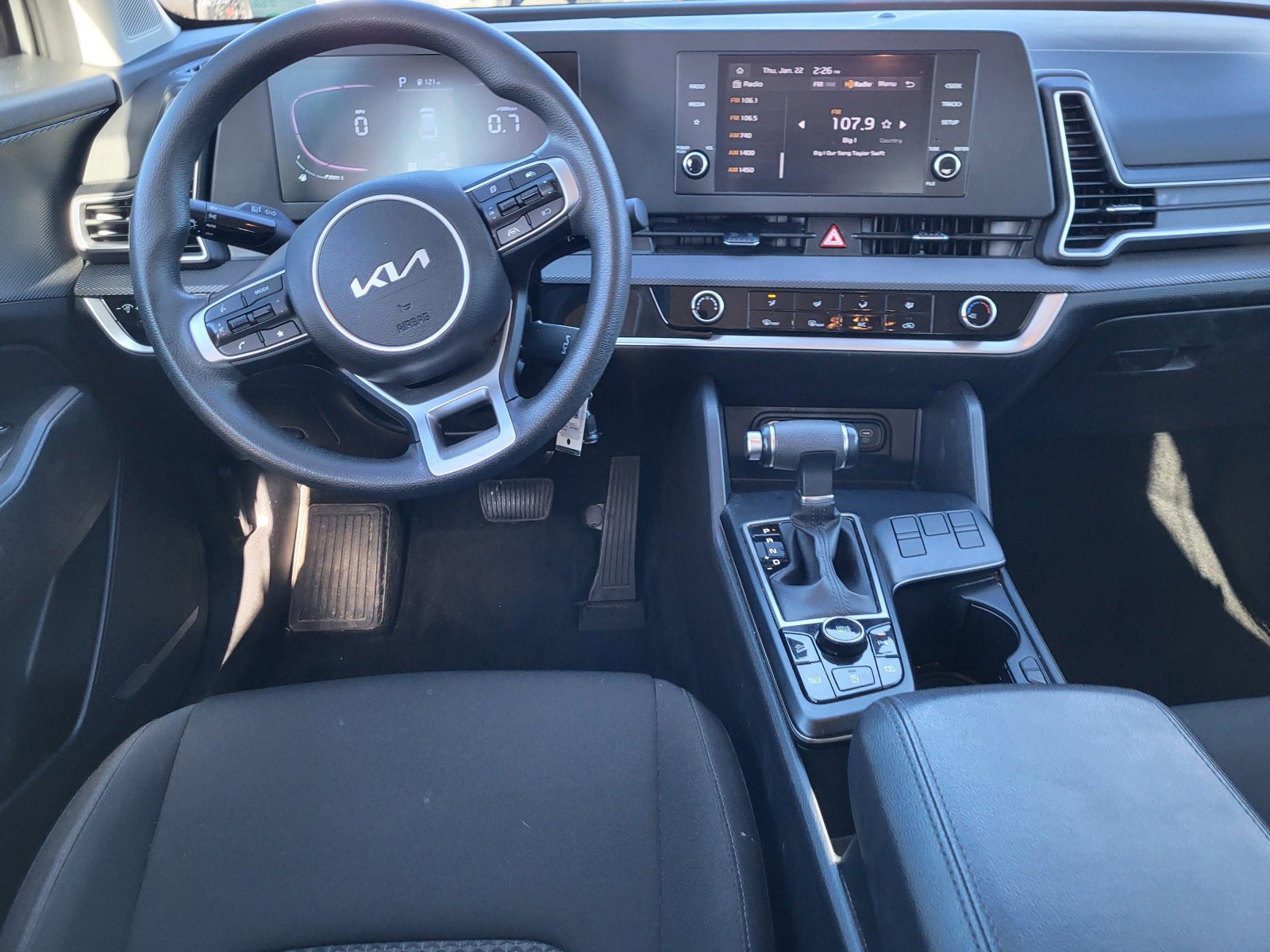 Used 2024 Kia Sportage LX image 18