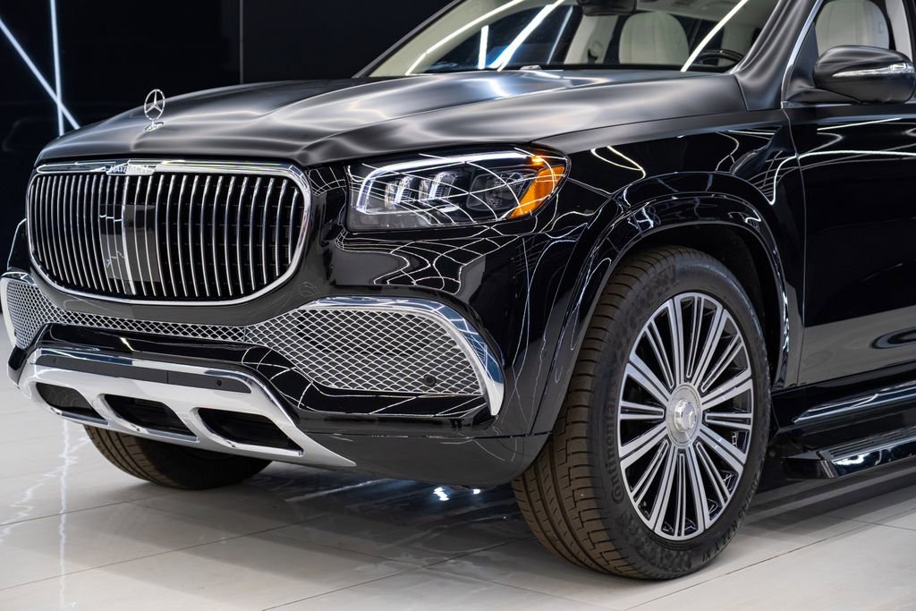 Used 2022 Mercedes-Benz Maybach GLS 600 4MATIC image 4