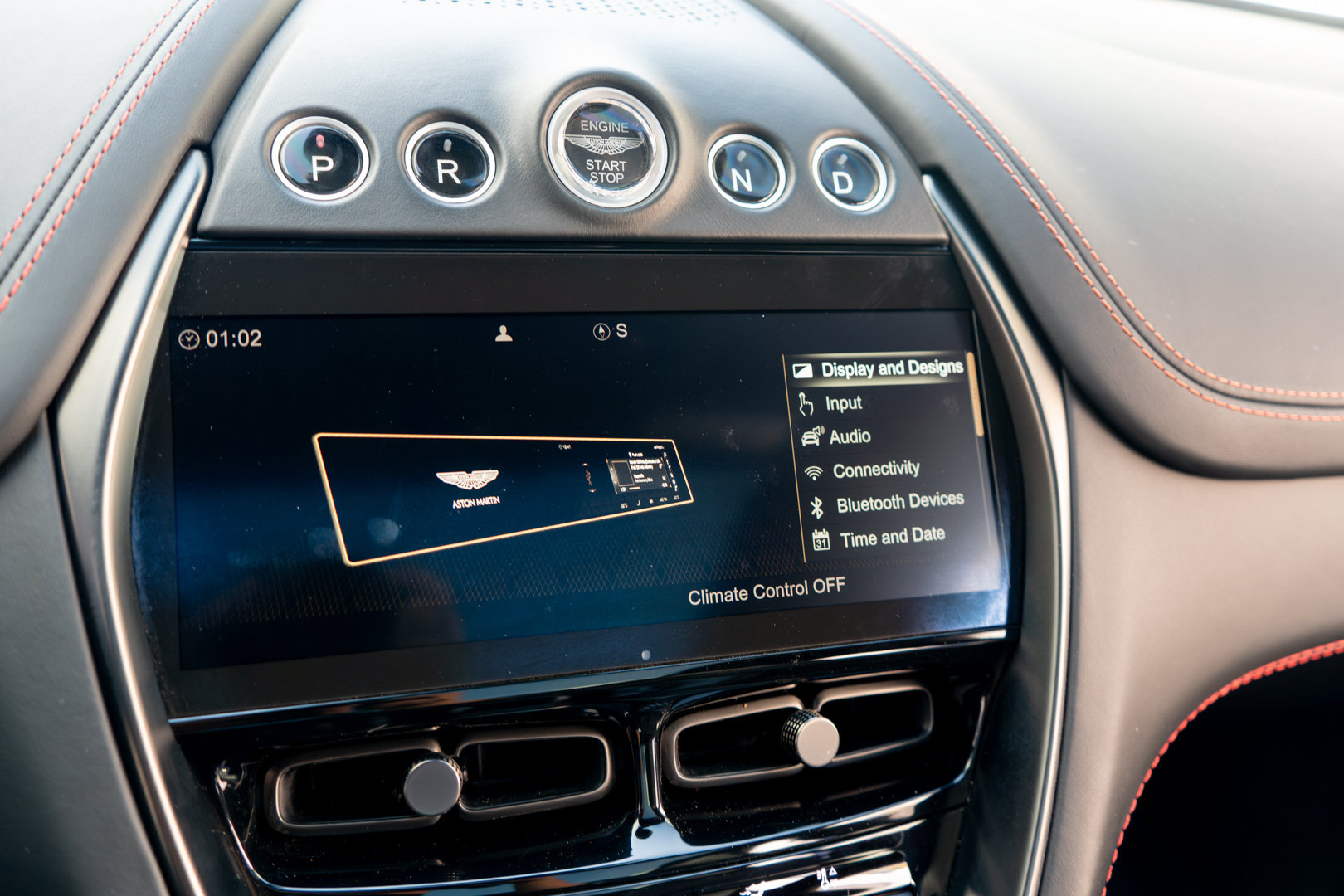 Used 2022 Aston Martin DBX AWD/4WD image 25