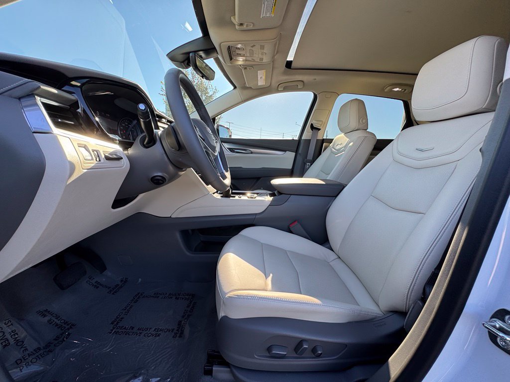 Used 2026 Cadillac XT5 Premium Luxury FWD image 25