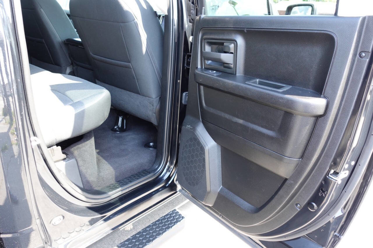 Used 2022 RAM 1500 Express w/ Wheel & Sound Group AWD/4WD image 26