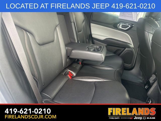 Used 2024 Jeep Compass Limited image 14