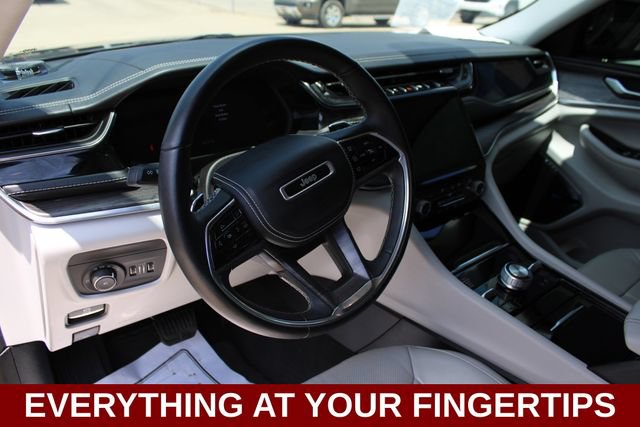 Used 2022 Jeep Grand Cherokee L Overland AWD/4WD image 2