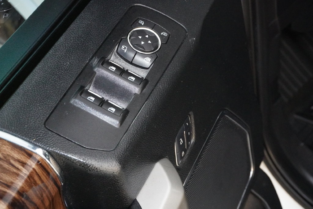 Used 2018 Ford F150 Lariat AWD/4WD image 28