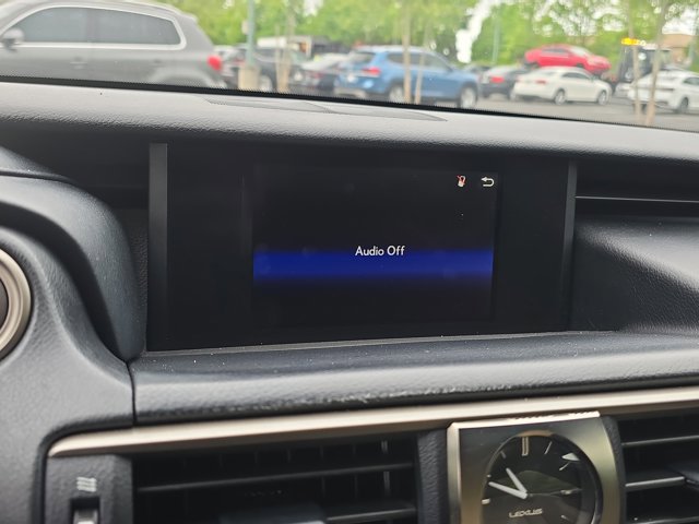 Used 2019 Lexus IS 300 F Sport w/ F Sport Package RWD image 11