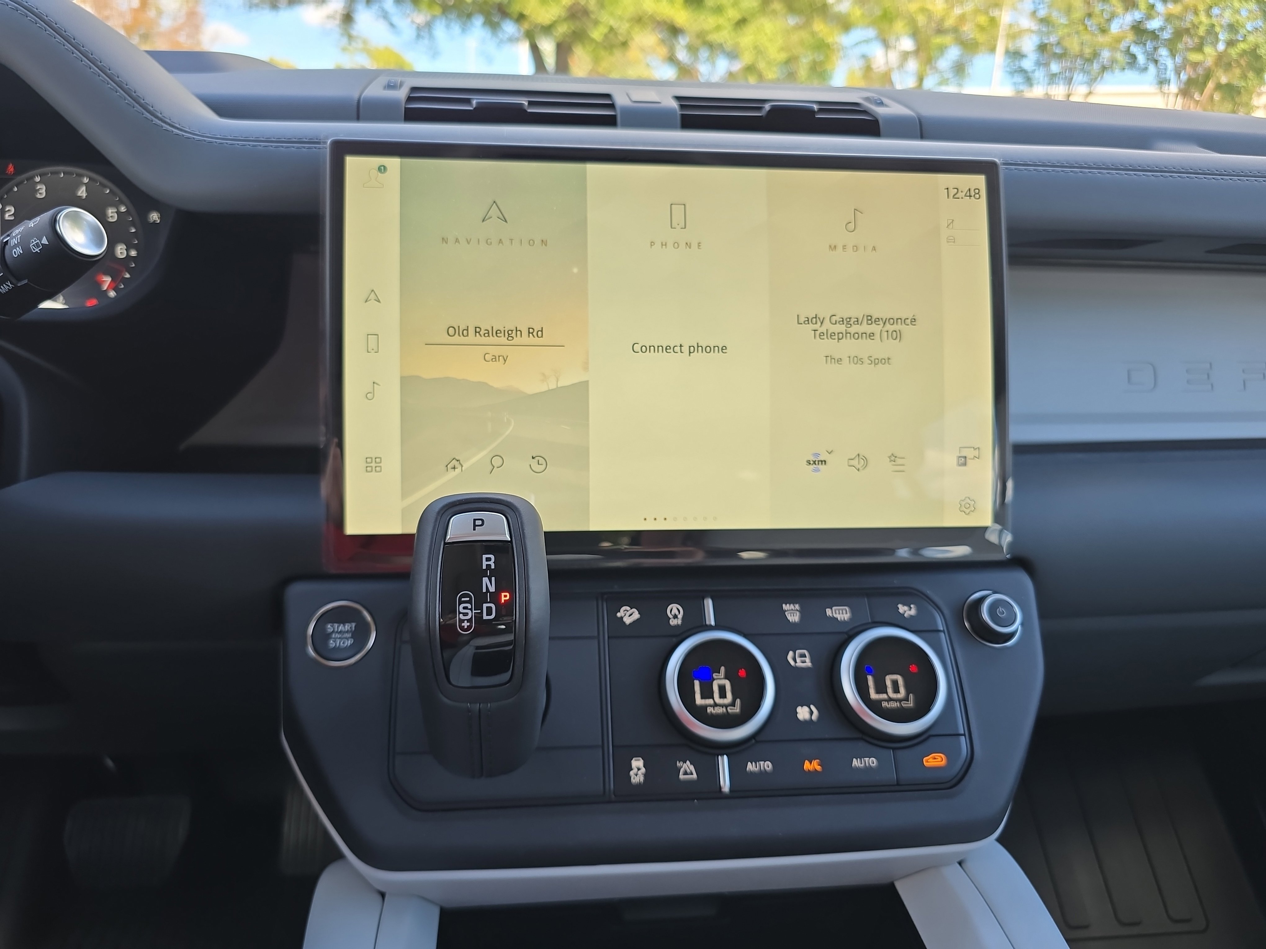 New 2026 Land Rover Defender 110 S image 19