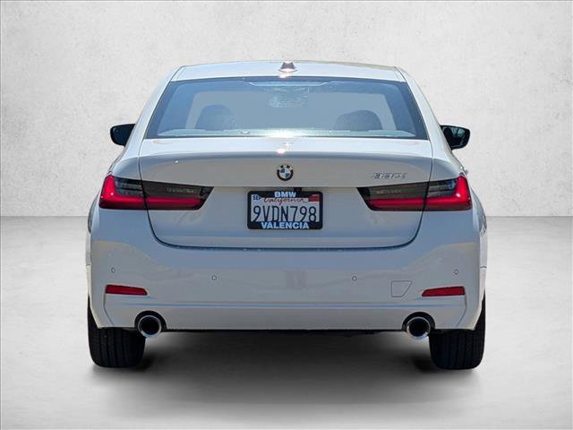 Used 2025 BMW 330i Sedan w/ Convenience Package RWD image 7