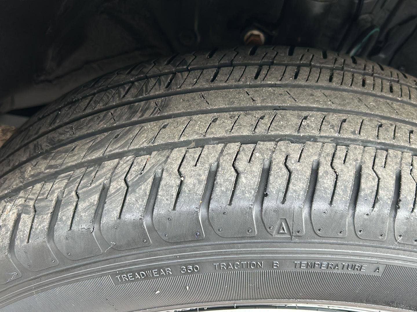 Used 2022 Toyota RAV4 LE image 26