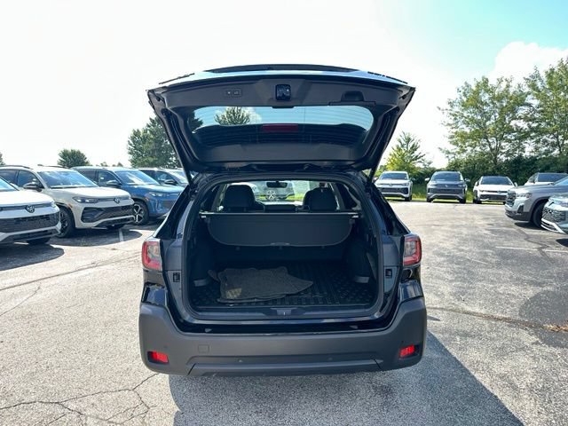 Used 2025 Subaru Outback Onyx Edition AWD/4WD image 38