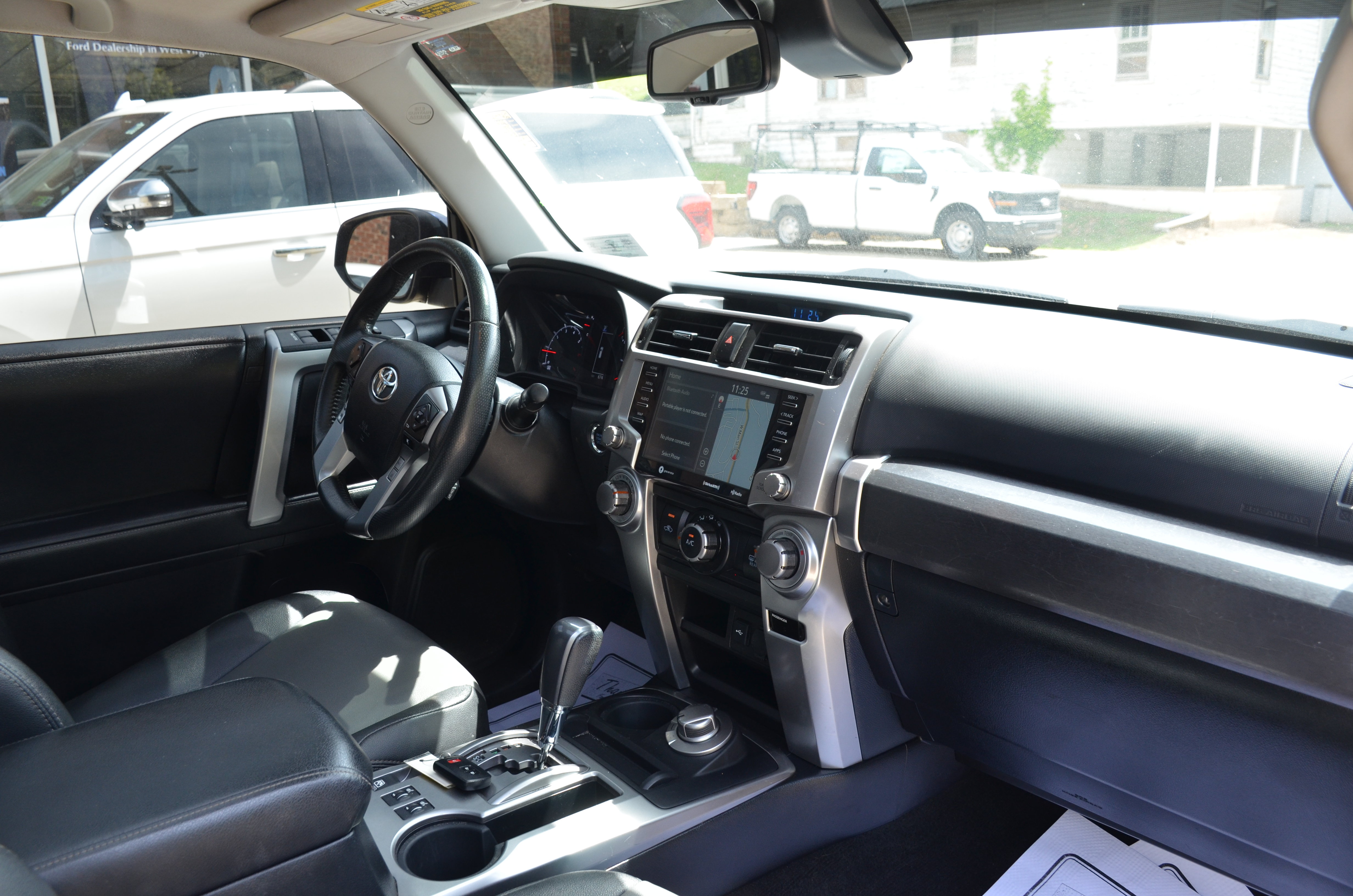Used 2021 Toyota 4Runner SR5 Premium w/ Moonroof Package AWD/4WD image 33