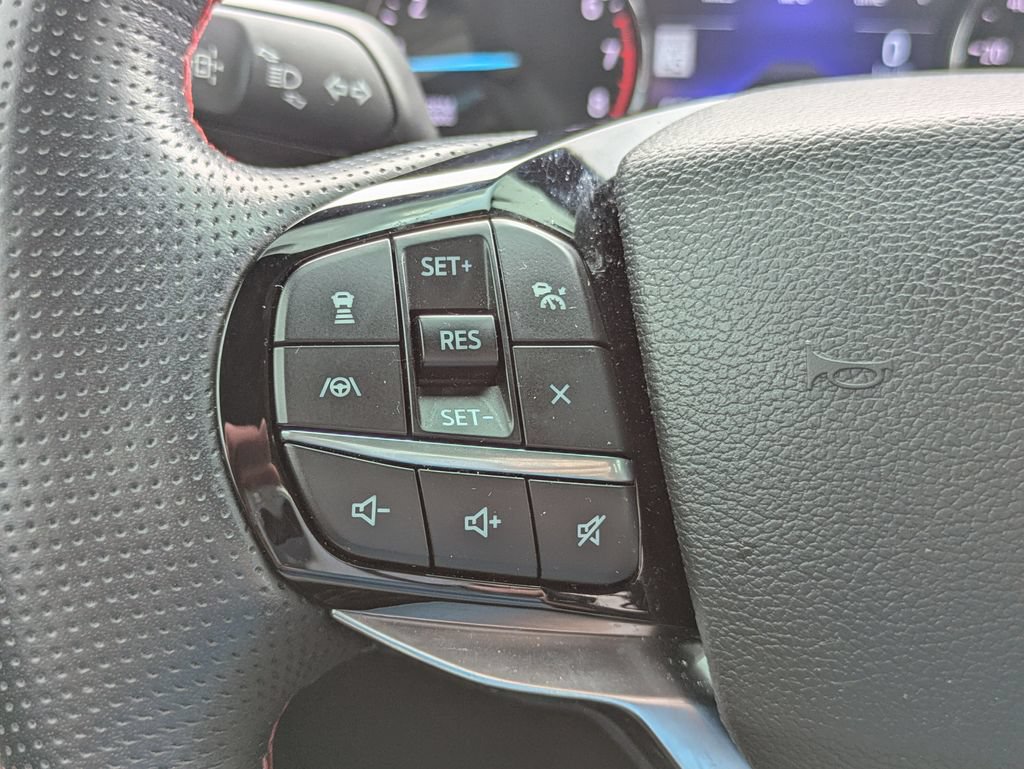 Used 2022 Ford Explorer ST-Line RWD image 16