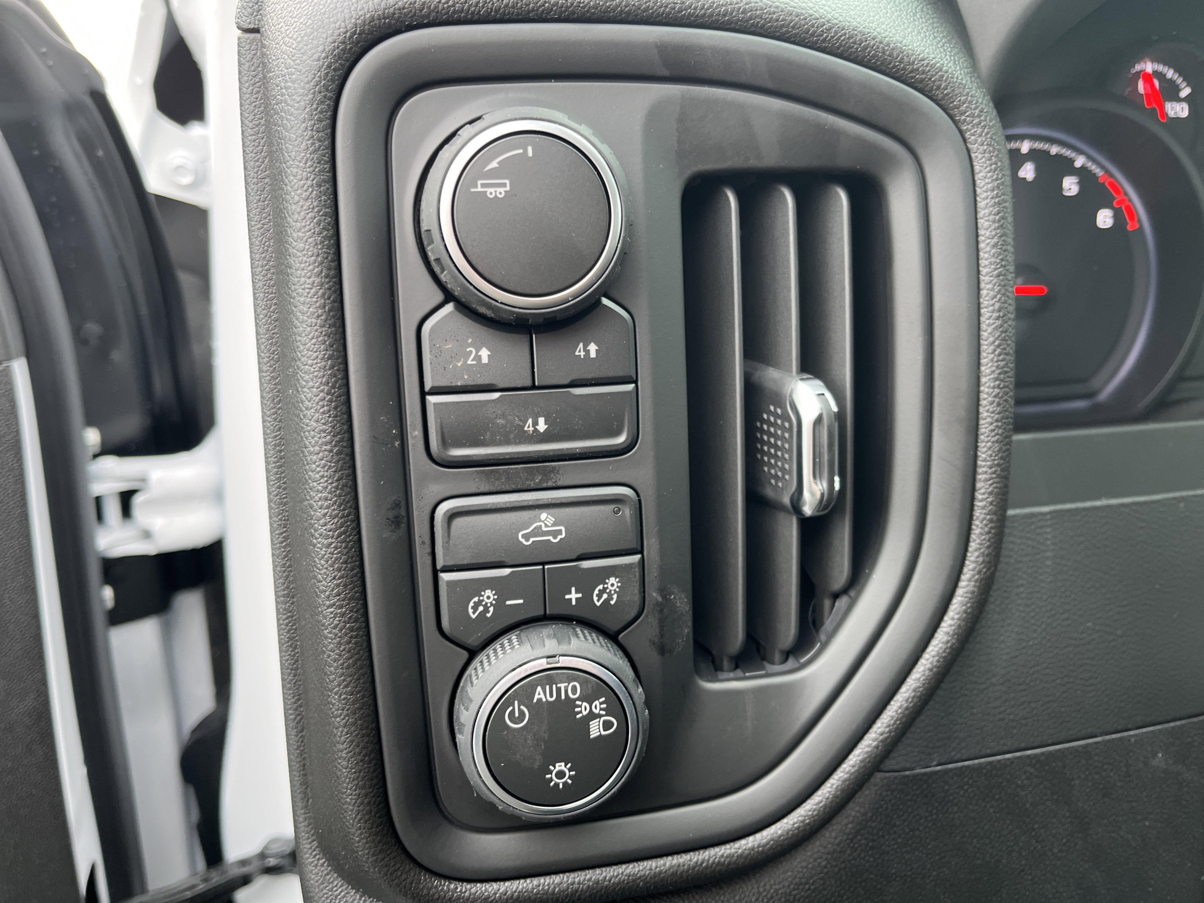 New 2026 Chevrolet Silverado 2500 Custom w/ Custom Convenience Package image 16