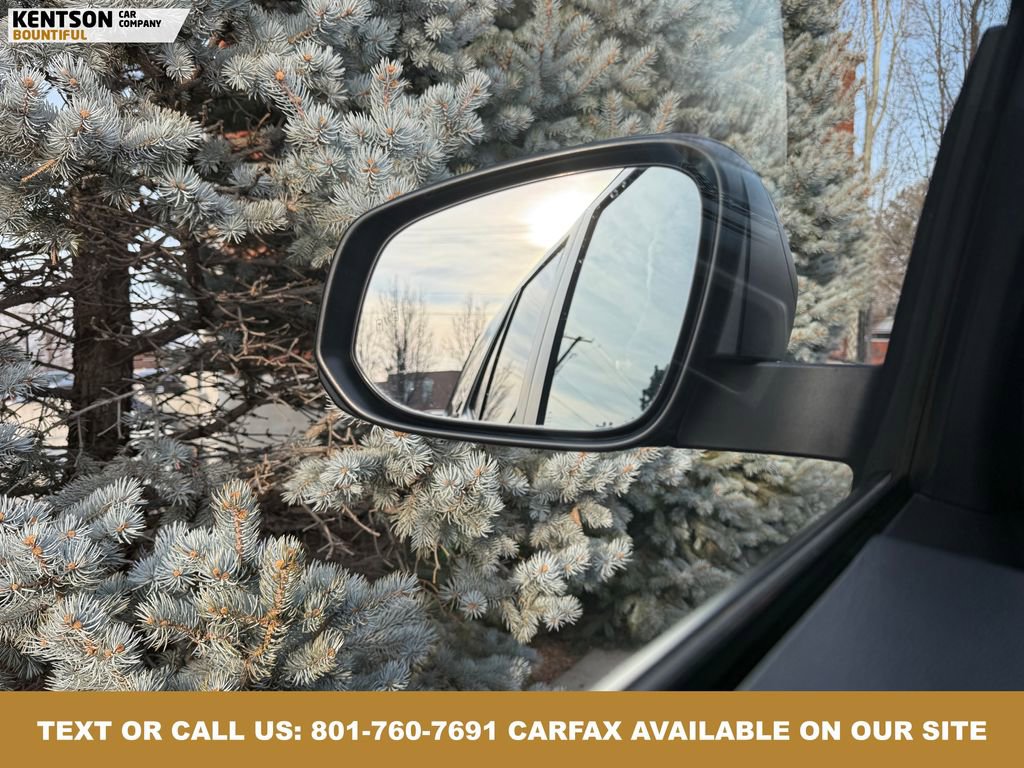 Used 2025 Toyota 4Runner TRD Off-Road image 23