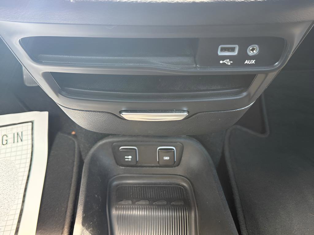 Used 2018 Chrysler Pacifica Touring Plus w/ S Appearance Package FWD image 29