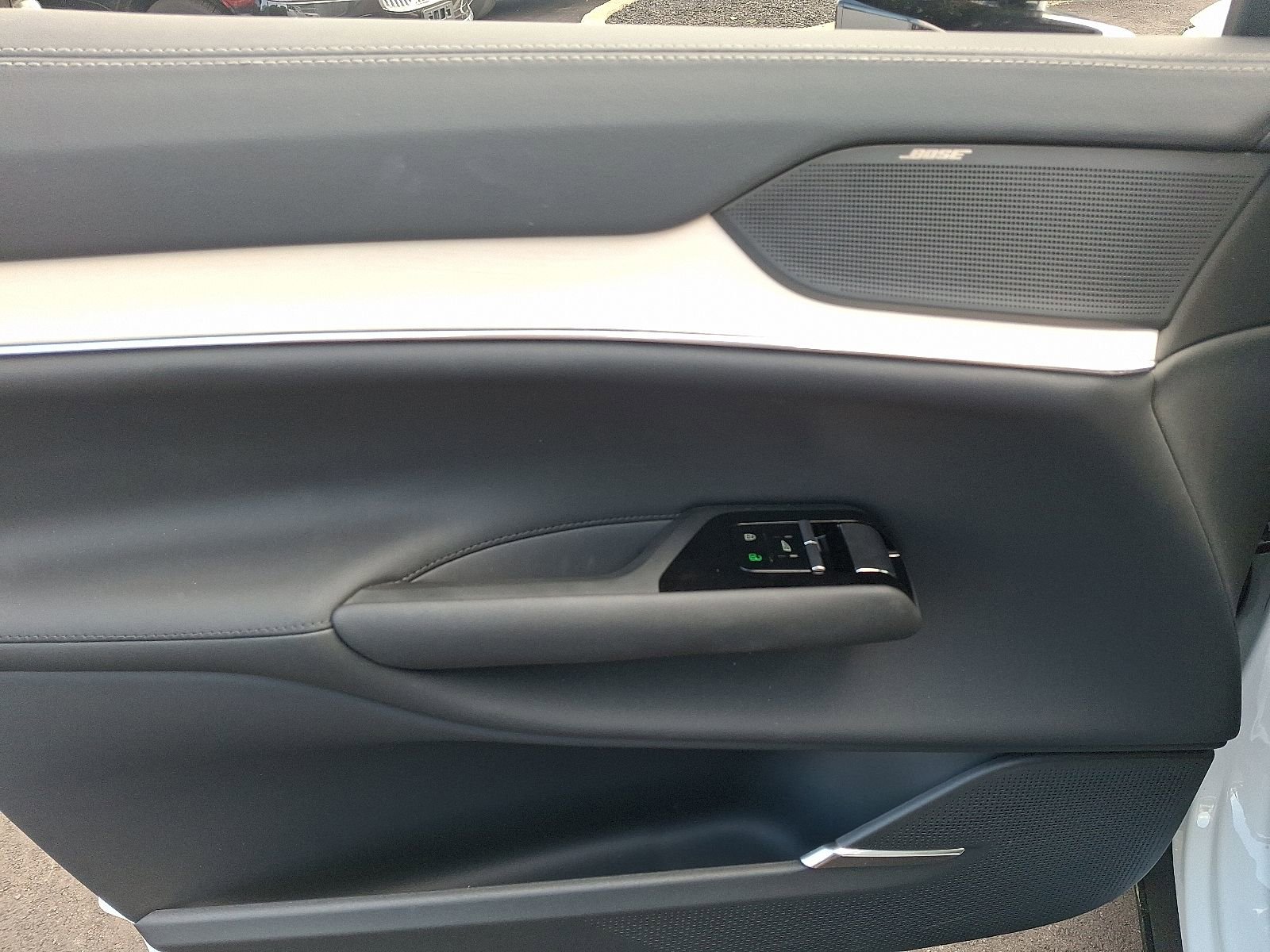 New 2025 Volvo EX90 Ultra image 12