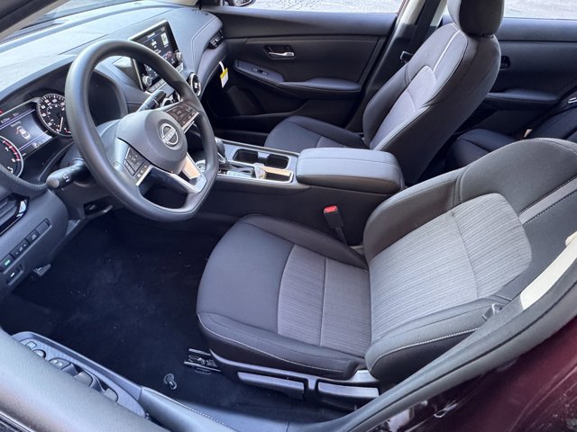New 2025 Nissan Sentra SV w/ Trunk Package FWD image 21