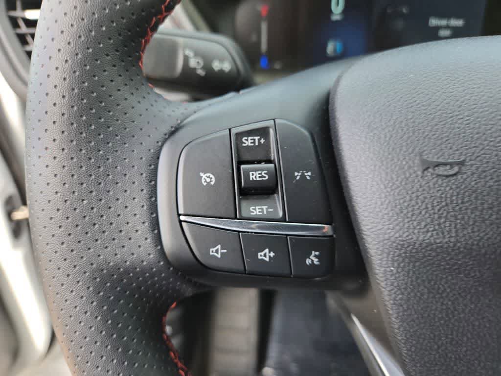 Used 2025 Ford Escape ST-Line FWD image 21