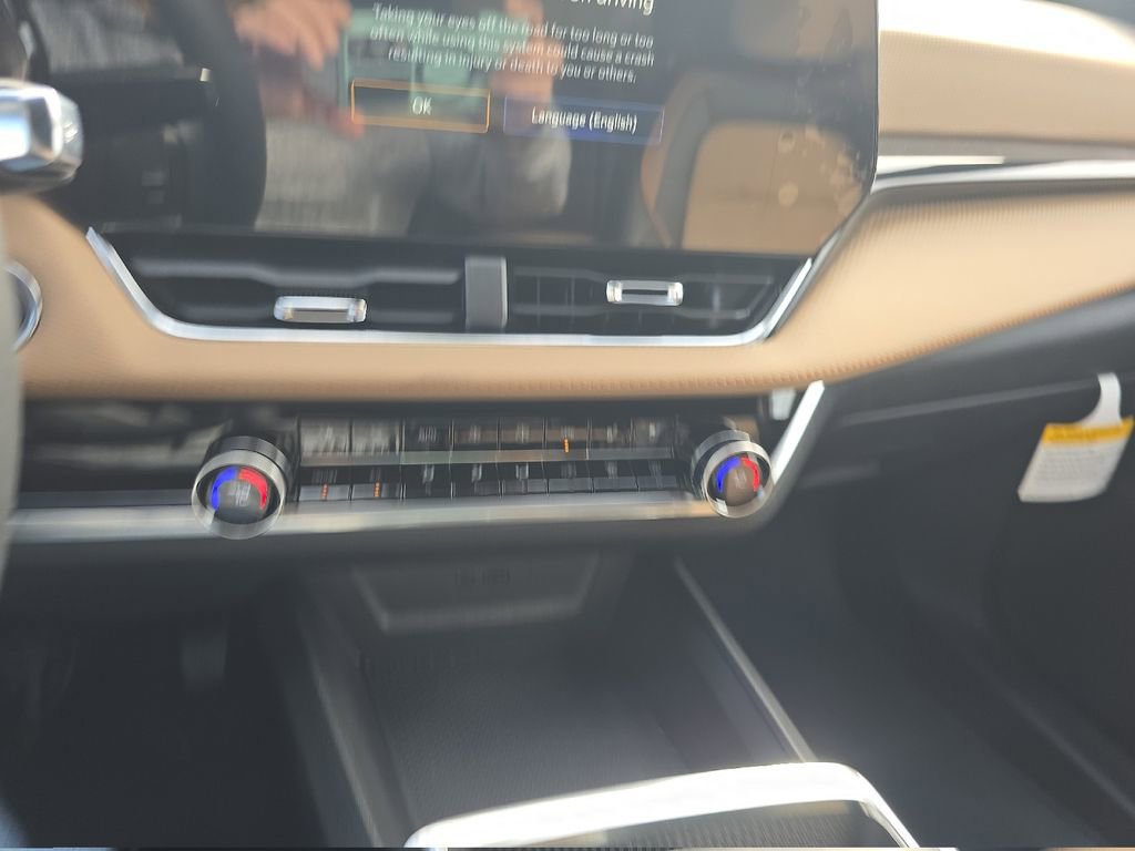 New 2026 Chevrolet Equinox ACTIV w/ Convenience Package III image 31