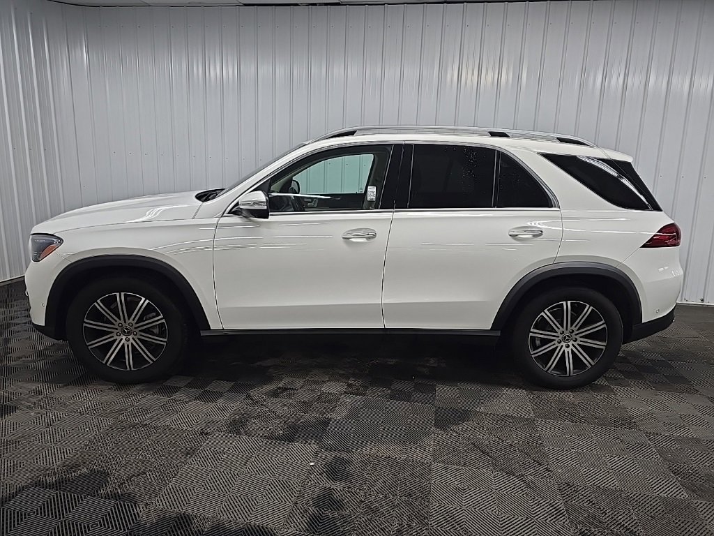 Used 2024 Mercedes-Benz GLE 350 4MATIC w/ 3rd Row Seat Package image 5