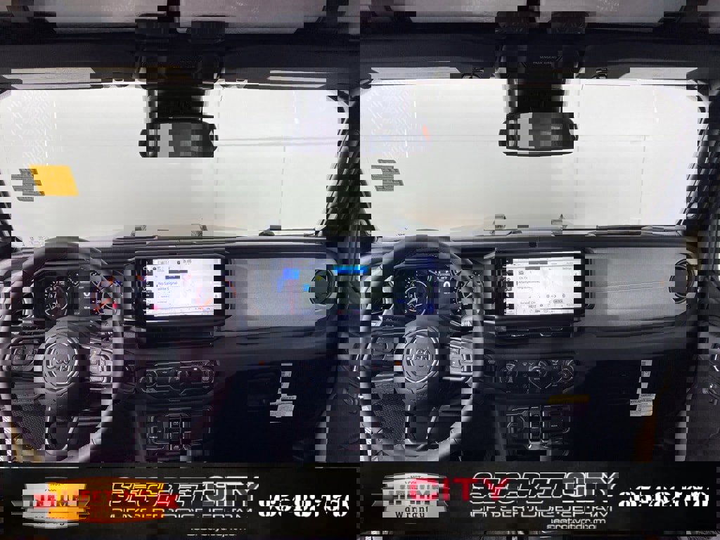 New 2025 Jeep Gladiator Sport image 28