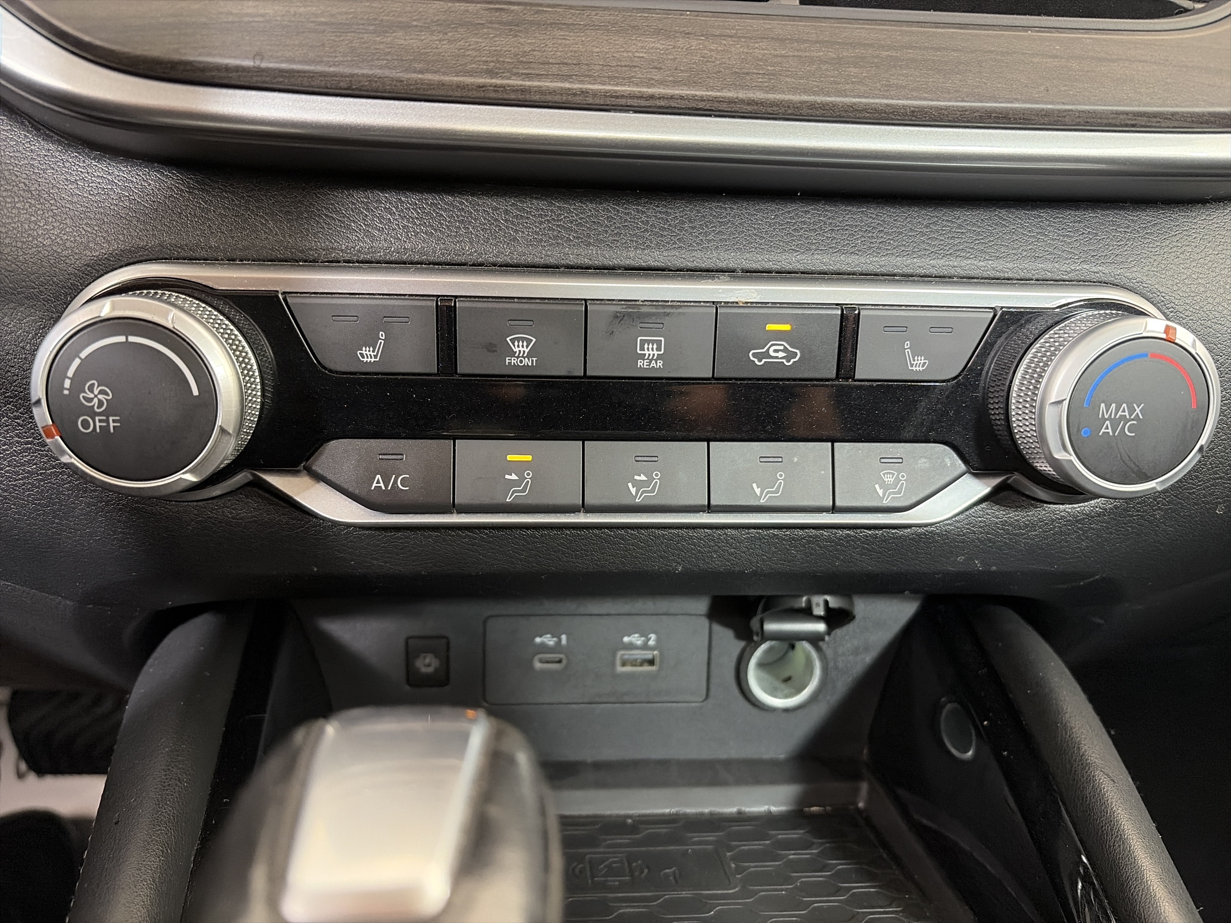 Used 2024 Nissan Altima 2.5 SV w/ SV Premium Package FWD image 27