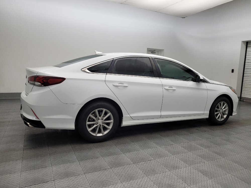Used 2018 Hyundai Sonata SE w/ Cargo Package image 10