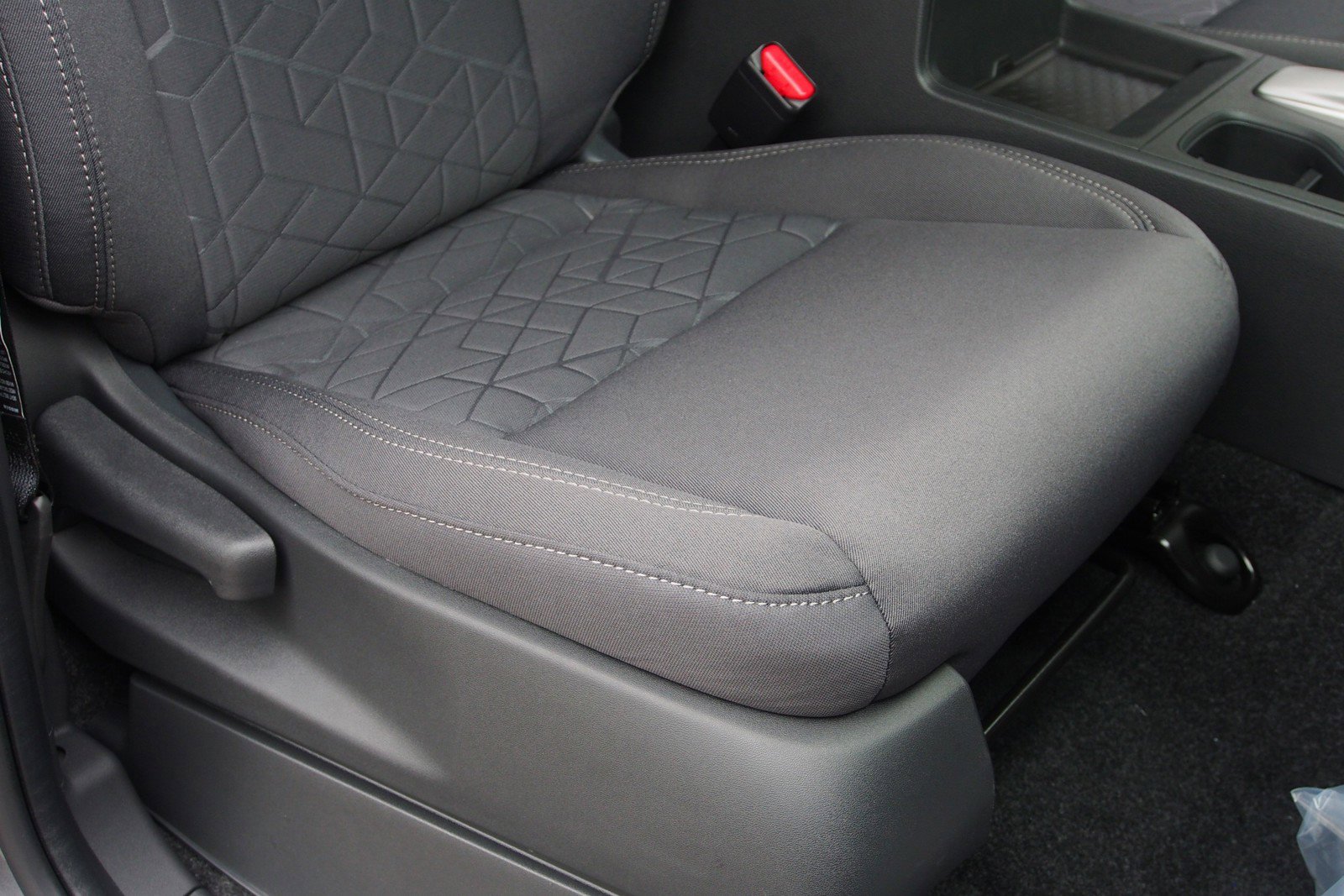 Used 2026 Nissan Frontier SV RWD image 11